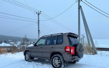 Mitsubishi Pajero III рестайлинг, 2001 год, 780 000 рублей, 3 фотография