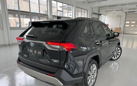 Toyota RAV4, 2023 год, 5 100 000 рублей, 7 фотография