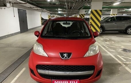 Peugeot 107 I рестайлинг, 2010 год, 550 000 рублей, 1 фотография