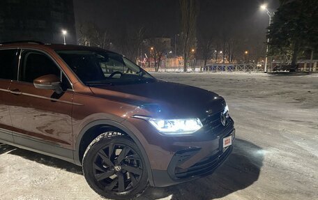 Volkswagen Tiguan II, 2020 год, 3 520 000 рублей, 17 фотография