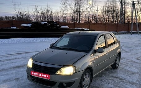 Renault Logan I, 2014 год, 500 000 рублей, 2 фотография