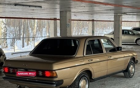 Mercedes-Benz W123, 1982 год, 470 000 рублей, 8 фотография