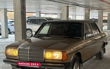 Mercedes-Benz W123, 1982 год, 470 000 рублей, 3 фотография