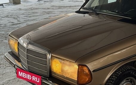 Mercedes-Benz W123, 1982 год, 470 000 рублей, 11 фотография