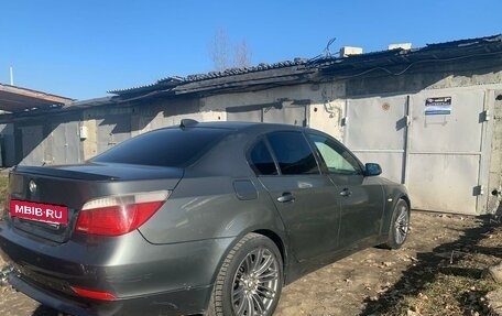 BMW 5 серия, 2004 год, 800 000 рублей, 2 фотография