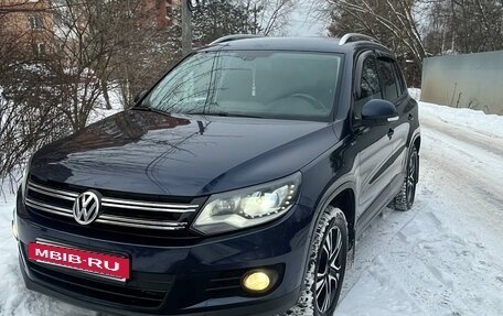 Volkswagen Tiguan I, 2016 год, 1 960 000 рублей, 2 фотография