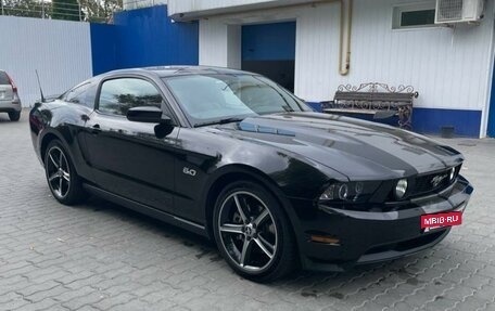 Ford Mustang VI рестайлинг, 2011 год, 4 500 000 рублей, 9 фотография