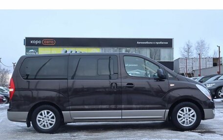 Hyundai H-1 II рестайлинг, 2015 год, 2 426 000 рублей, 4 фотография