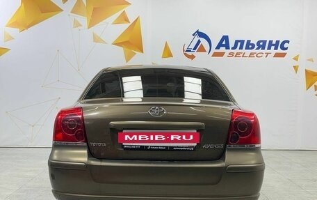 Toyota Avensis III рестайлинг, 2005 год, 870 000 рублей, 4 фотография