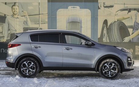 KIA Sportage IV рестайлинг, 2020 год, 2 599 000 рублей, 5 фотография