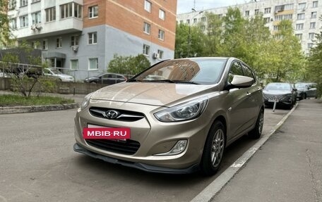 Hyundai Solaris II рестайлинг, 2013 год, 1 200 000 рублей, 5 фотография