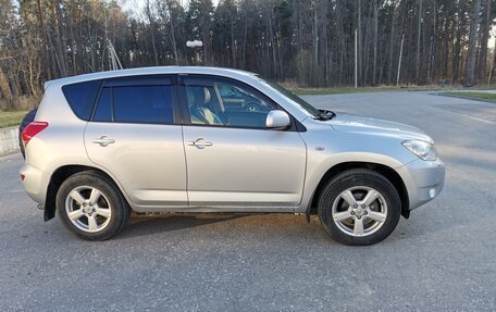 Toyota RAV4, 2007 год, 900 000 рублей, 3 фотография