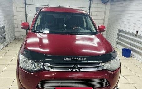 Mitsubishi Outlander III рестайлинг 3, 2014 год, 1 700 000 рублей, 6 фотография