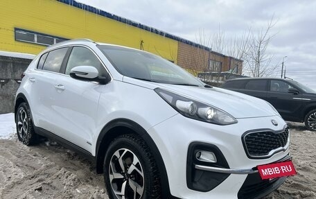 KIA Sportage IV рестайлинг, 2020 год, 2 200 000 рублей, 14 фотография