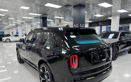 Rolls-Royce Cullinan, 2024 год, 99 990 000 рублей, 6 фотография