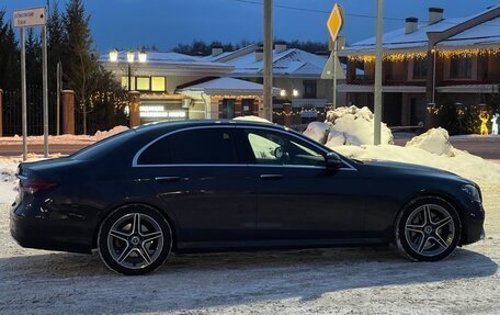 Mercedes-Benz E-Класс, 2020 год, 5 500 000 рублей, 9 фотография