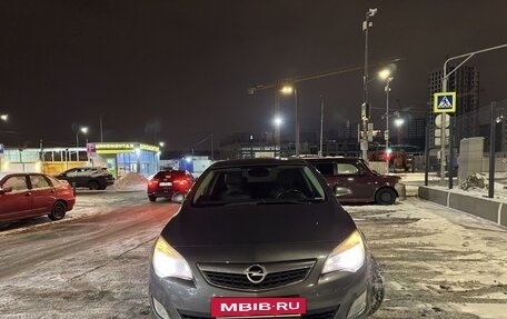 Opel Astra J, 2010 год, 990 000 рублей, 2 фотография