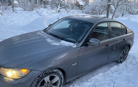 BMW 3 серия, 2011 год, 1 600 000 рублей, 3 фотография