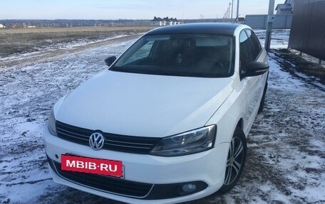 Volkswagen Jetta VI, 2014 год, 1 300 000 рублей, 11 фотография