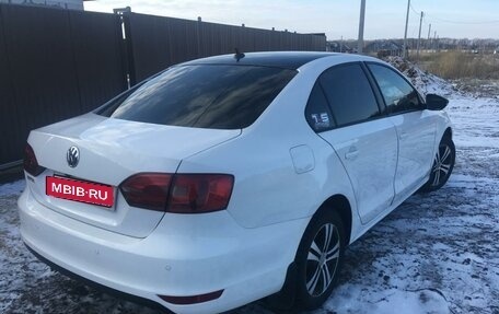 Volkswagen Jetta VI, 2014 год, 1 300 000 рублей, 15 фотография