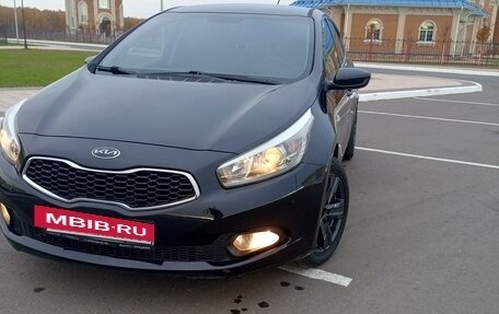 KIA cee'd III, 2012 год, 1 250 000 рублей, 2 фотография