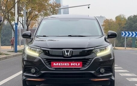 Honda Vezel, 2021 год, 2 000 000 рублей, 3 фотография