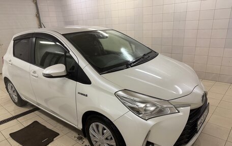 Toyota Vitz, 2017 год, 1 150 000 рублей, 3 фотография