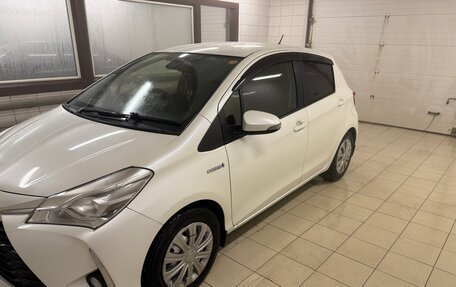 Toyota Vitz, 2017 год, 1 150 000 рублей, 2 фотография