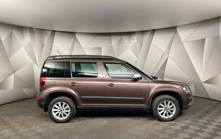 Skoda Yeti I рестайлинг, 2015 год, 1 675 000 рублей, 6 фотография