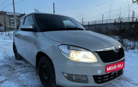 Skoda Fabia II, 2013 год, 450 000 рублей, 3 фотография