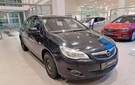 Opel Astra J, 2011 год, 652 000 рублей, 6 фотография