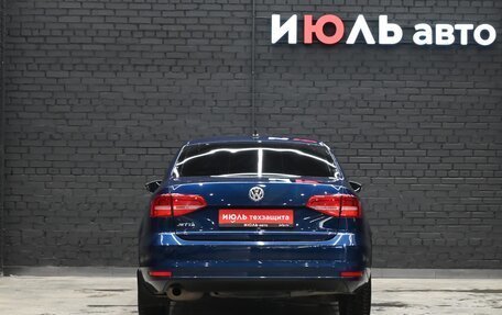 Volkswagen Jetta VI, 2015 год, 1 440 000 рублей, 4 фотография