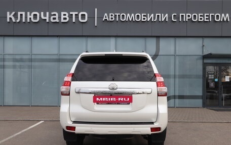 Toyota Land Cruiser Prado 150 рестайлинг 2, 2016 год, 4 000 000 рублей, 4 фотография