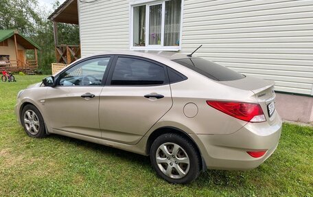 Hyundai Solaris II рестайлинг, 2011 год, 387 000 рублей, 7 фотография