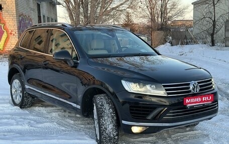 Volkswagen Touareg III, 2015 год, 3 375 000 рублей, 4 фотография