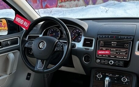 Volkswagen Touareg III, 2015 год, 3 375 000 рублей, 13 фотография