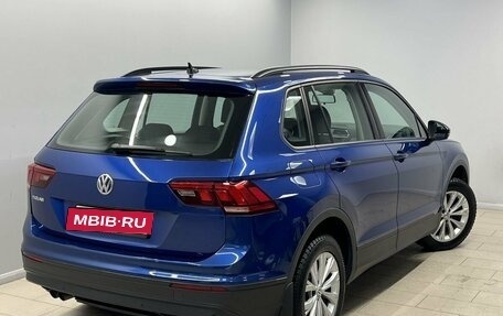 Volkswagen Tiguan II, 2019 год, 2 490 000 рублей, 6 фотография