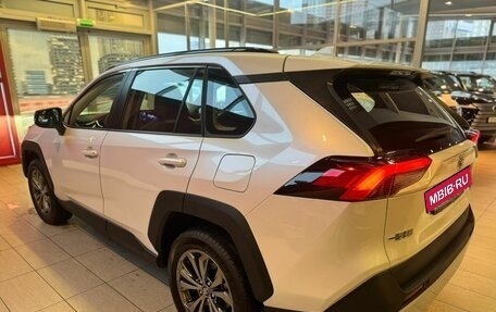 Toyota RAV4, 2024 год, 4 600 000 рублей, 2 фотография