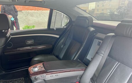 BMW 7 серия, 2005 год, 700 000 рублей, 8 фотография