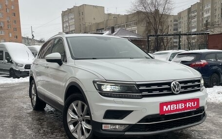 Volkswagen Tiguan II, 2017 год, 2 849 999 рублей, 3 фотография