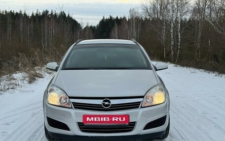 Opel Astra H, 2008 год, 670 000 рублей, 2 фотография