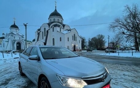 Toyota Camry, 2017 год, 2 300 000 рублей, 10 фотография