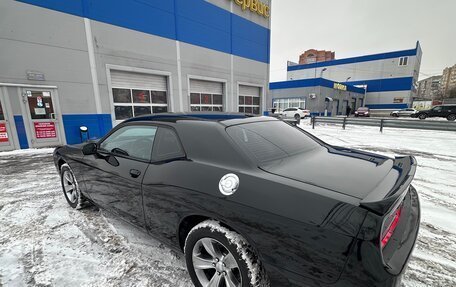 Dodge Challenger III рестайлинг 2, 2017 год, 3 000 000 рублей, 5 фотография