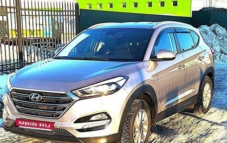 Hyundai Tucson III, 2015 год, 2 000 000 рублей, 2 фотография