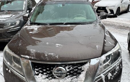 Nissan Pathfinder, 2014 год, 2 000 000 рублей, 1 фотография