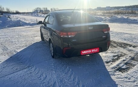 KIA Rio IV, 2018 год, 1 600 000 рублей, 1 фотография