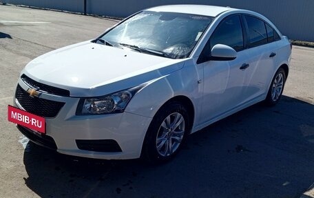 Chevrolet Cruze II, 2010 год, 650 000 рублей, 7 фотография