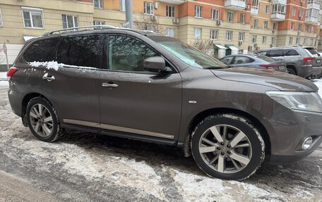 Nissan Pathfinder, 2014 год, 2 000 000 рублей, 2 фотография