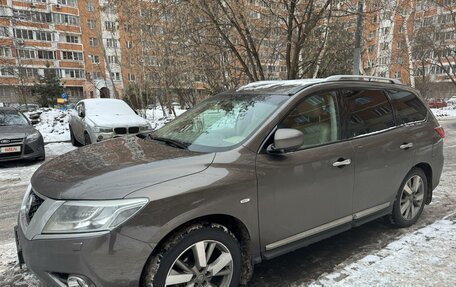 Nissan Pathfinder, 2014 год, 2 000 000 рублей, 3 фотография