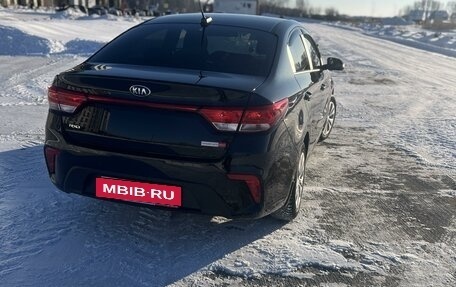 KIA Rio IV, 2018 год, 1 600 000 рублей, 2 фотография